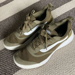 Vans UltraRange RapidWeld